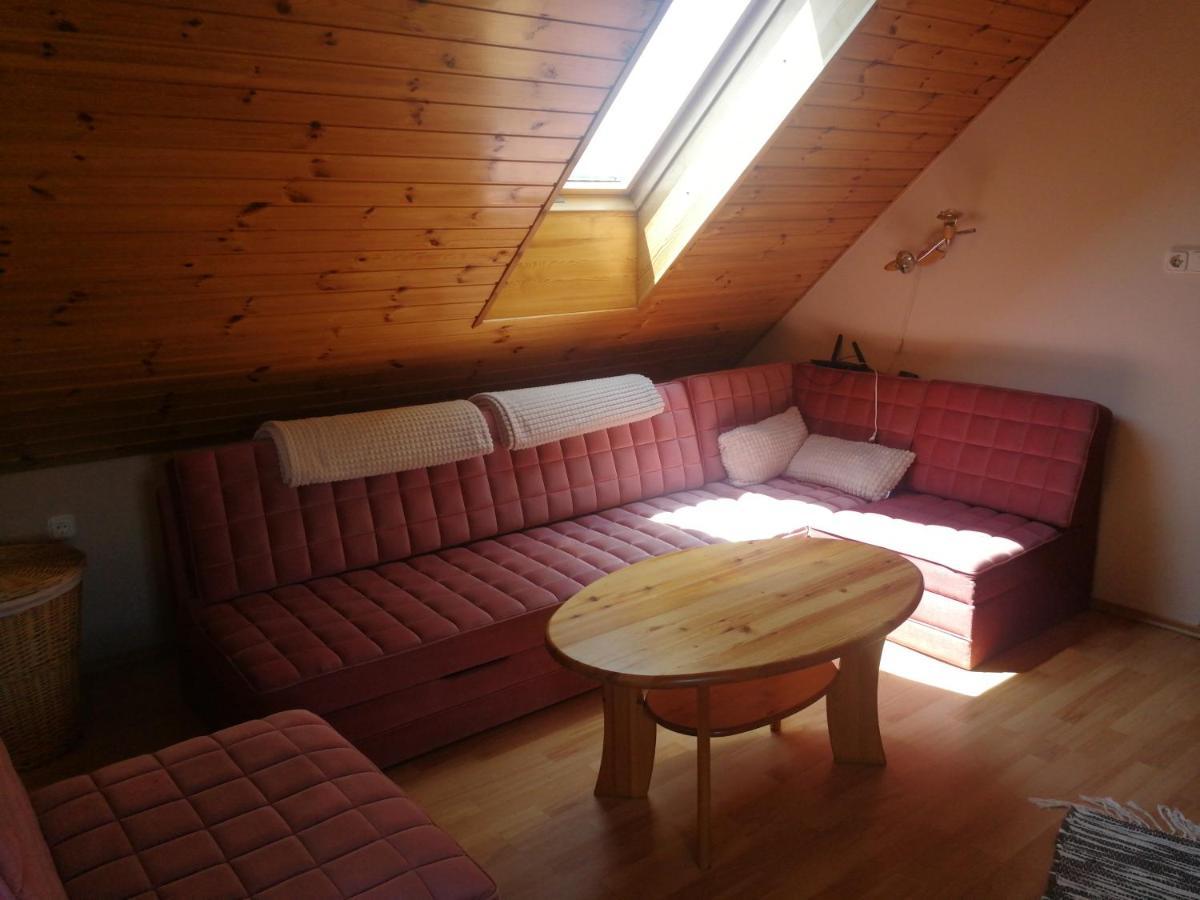 Bottyahat Guesthouse Rezi Εξωτερικό φωτογραφία